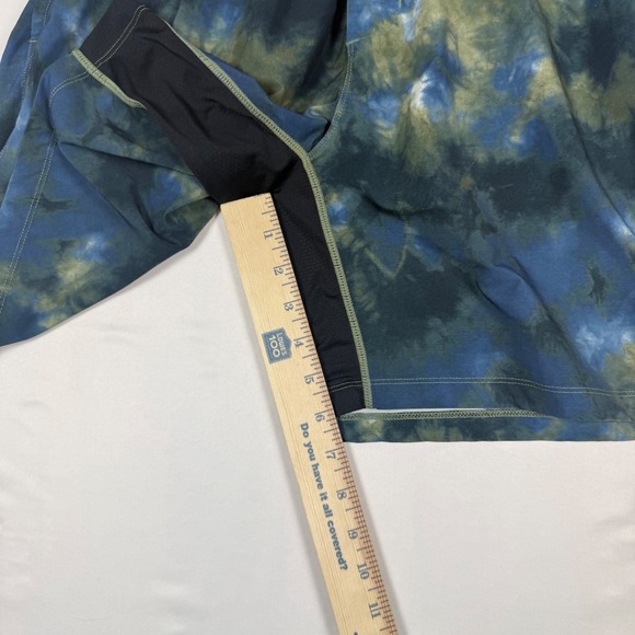 Fabletics Mens Small Athletic Shorts Tie Dye Blue Green Black Style SQ02043512 - Picture 6 of 9